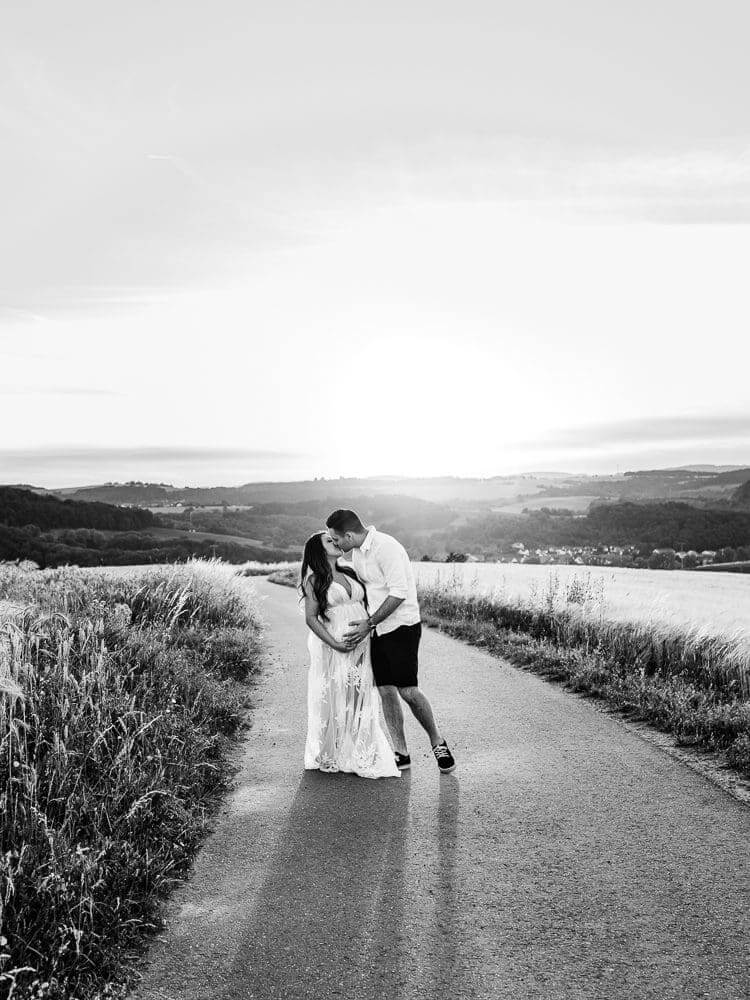 maternity-photographer