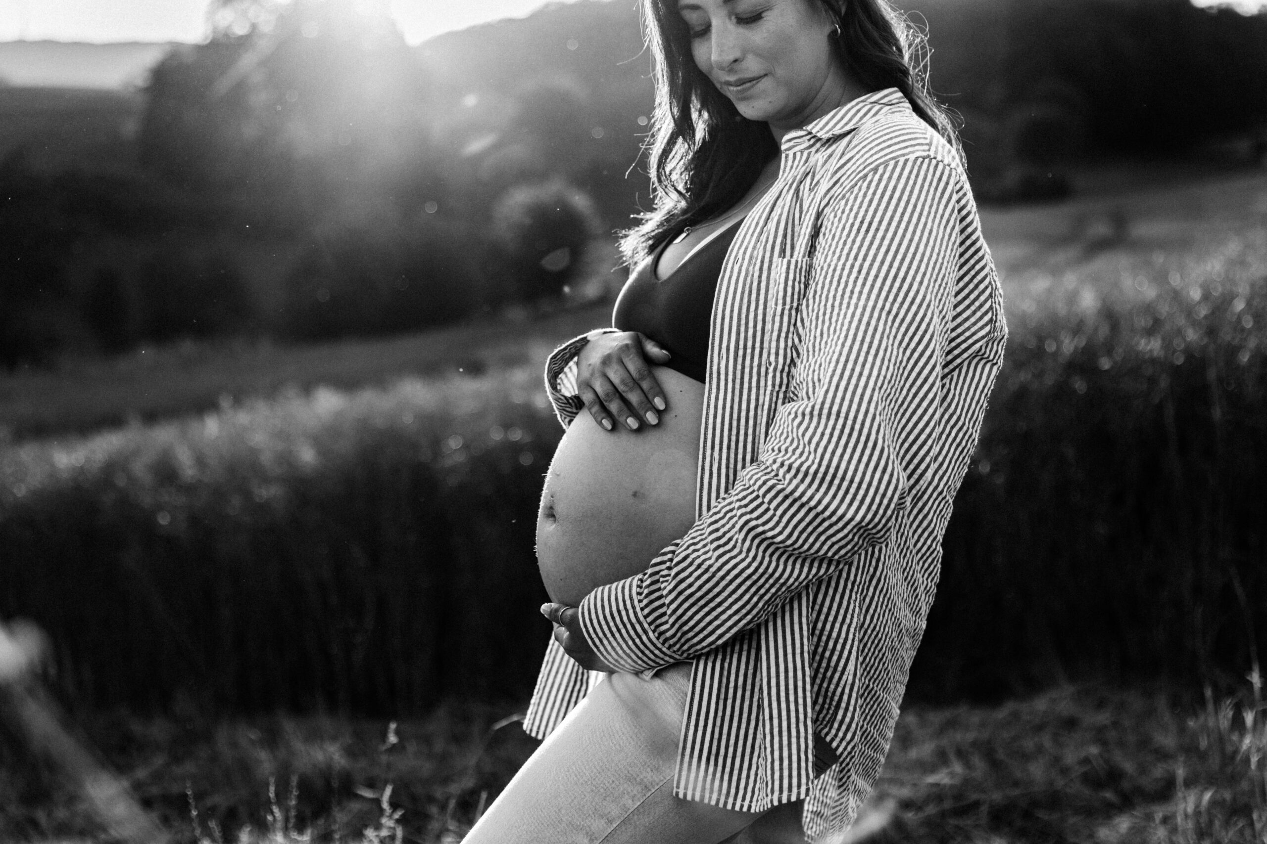 Maternity Session in the fields near Kusel